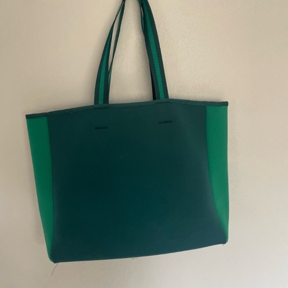 Summersalt Green Striped Neoprene Perfect Beach Tote Bag - Picture 4 of 9